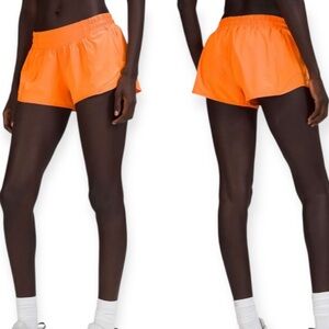 LULULEMON Hotty Hot Orange Soda Low Rise Lined 2.5" Shorts Size 14